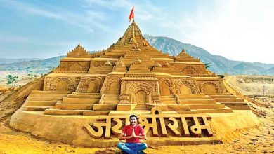Photo of सैंड आर्टिस्ट ने पुष्कर में बालू से बनाया भव्य राम मंदिर
