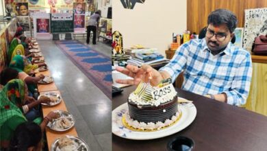 Photo of वरिष्ठ पत्रकार पवन सिंह सेंगर ने मेडिकल कॉलेज में  कैंसर पीड़ित निशक्त तीमारदारों की भोजन सेवा कर मनाया जन्मदिन