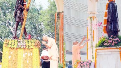 Photo of सीएम योगी ने गांधी जयंती पर बापू को दी श्रद्धांजलि, शास्त्री को किया नमन