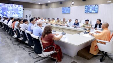 Photo of त्योहारों को लेकर CM योगी अलर्ट, कहा-“माहौल खराब करने वालों को उनकी भाषा में ही दें जवाब”