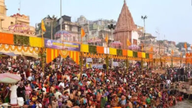 Photo of कार्तिक पूर्णिमा के मौके पर वाराणसी में गंगा स्नान के लिए श्रद्धालुओं की भारी भीड़