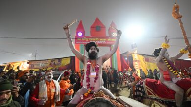 Photo of प्रयागराज महाकुम्भ 2025 : 3.50 करोड़ श्रद्धालुओं ने गंगा व संगम में लगाई आस्था की डुबकी