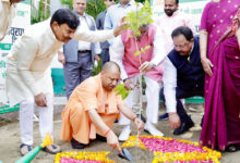 Photo of विश्व पर्यावरण दिवस पर मुख्यमंत्री योगी ने किया पौधरोपण