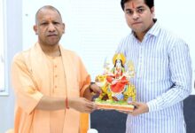 Photo of कानपुर देहात : राजपुर नगर पंचायत अध्यक्ष अंशू त्रिपाठी ने सीएम योगी से की शिष्टाचार भेंट